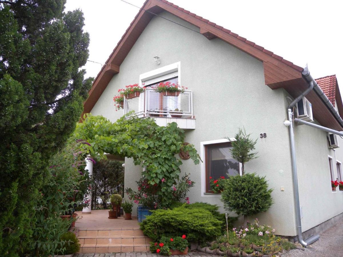 Apartment In Keszthely/Balaton 19020 Esterno foto